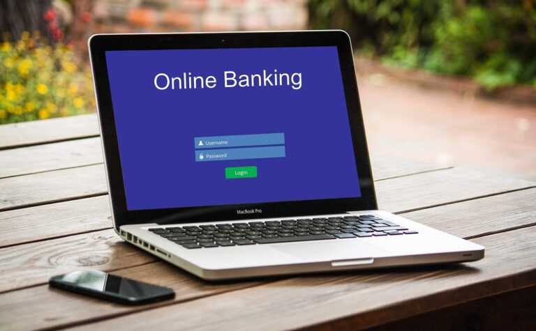 The Benefits of Online Banking: Convenience, Efficiency, and Financial Control